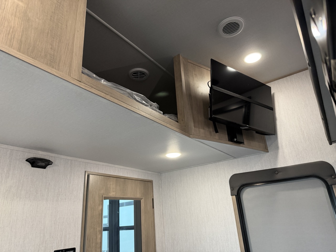 2024 Grand Design Momentum M-Class 351MS - Image 12