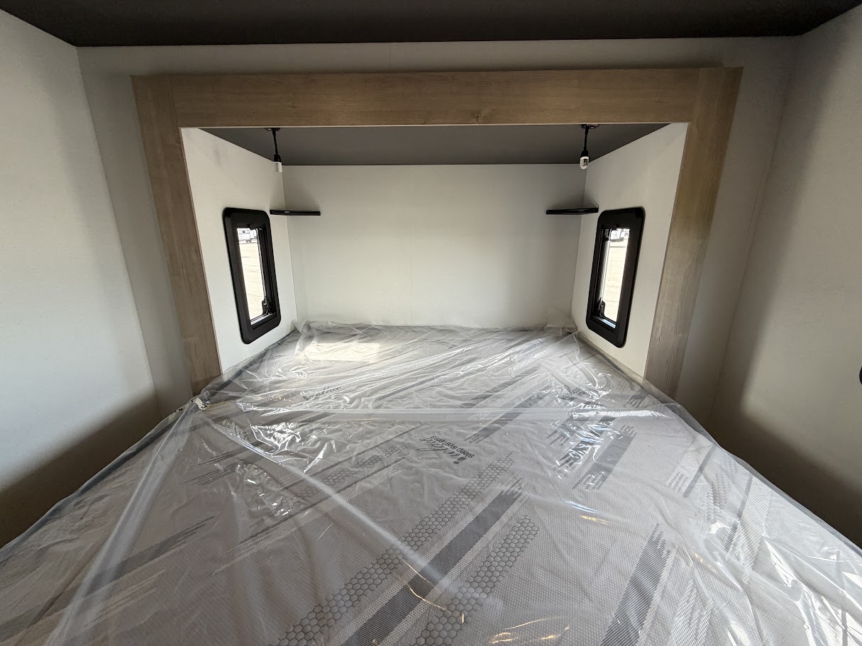 2027 GRAND DESIGN LINEAGE SERIESE 30DC - Image 60