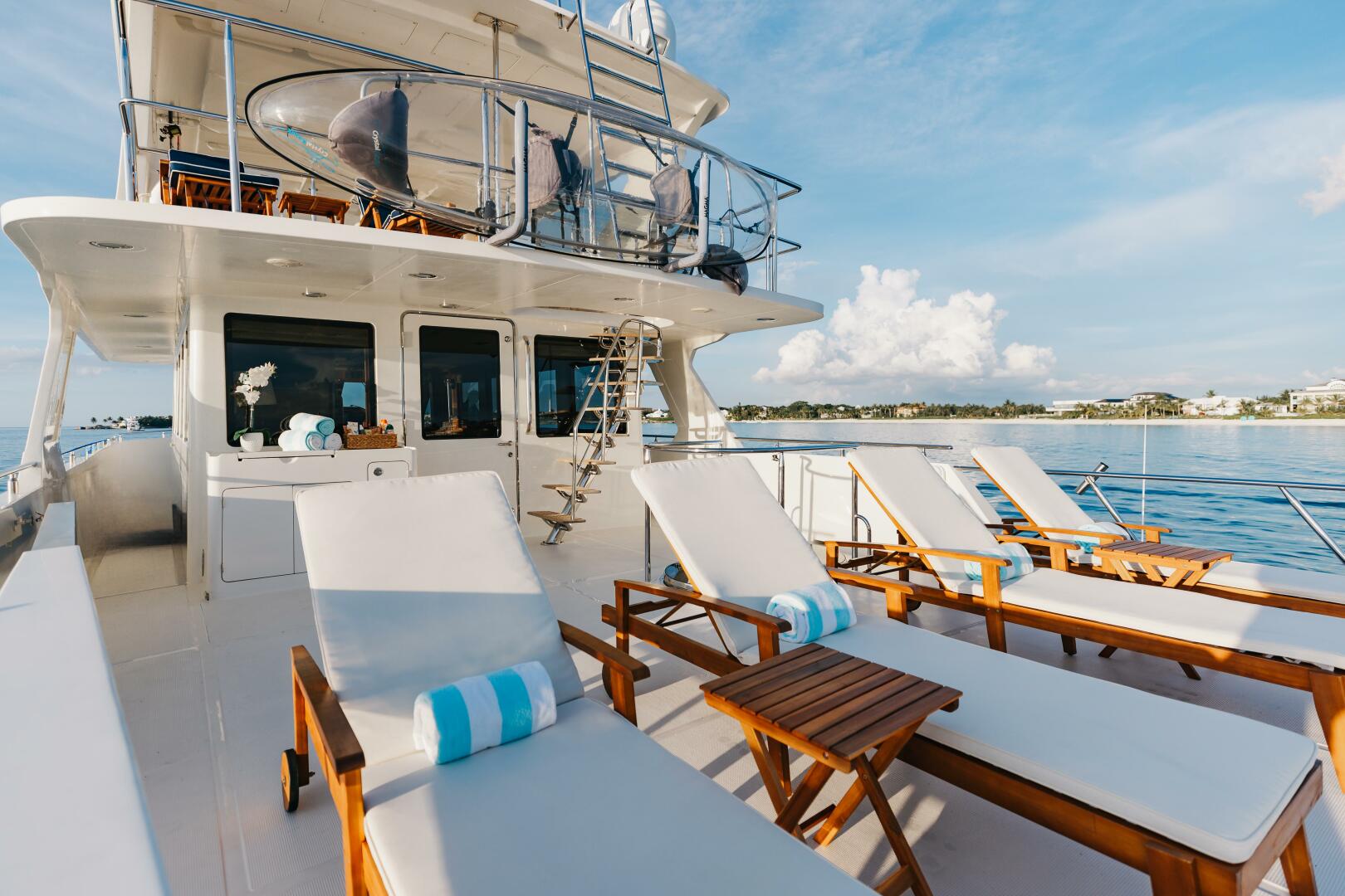2007 President Tri-Deck - Image 12