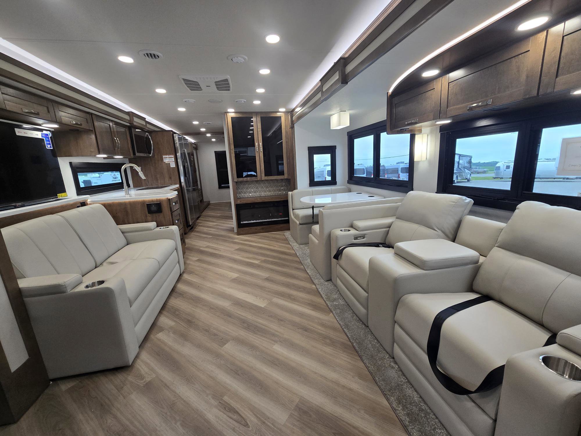 2026 JAYCO SENECA 37M - Image 11