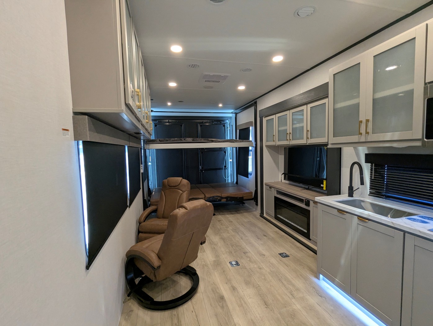 2027 Forest River Stealth 3300 - Image 22