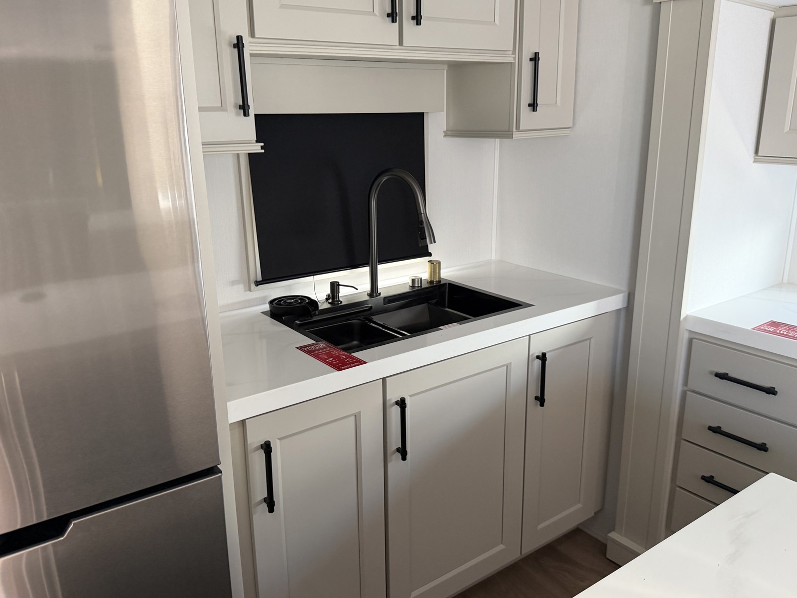 2026 GRAND DESIGN 390RK - Image 26