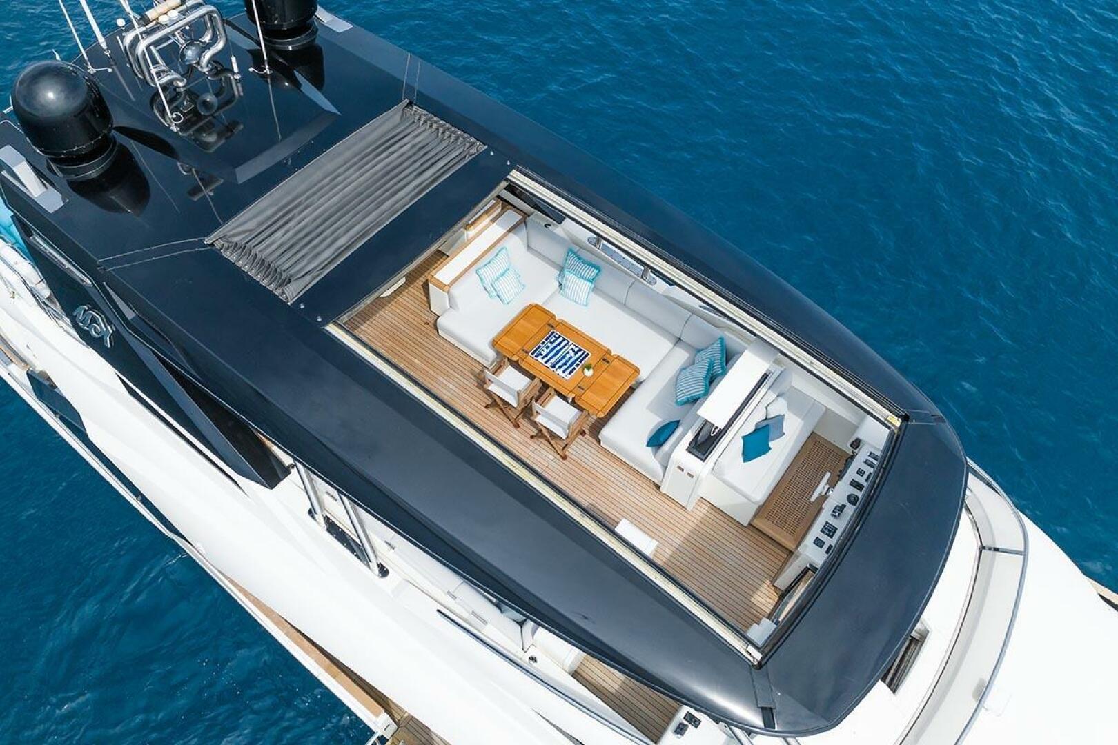 2021 Monte Carlo Yachts MCY 96 - Image 10