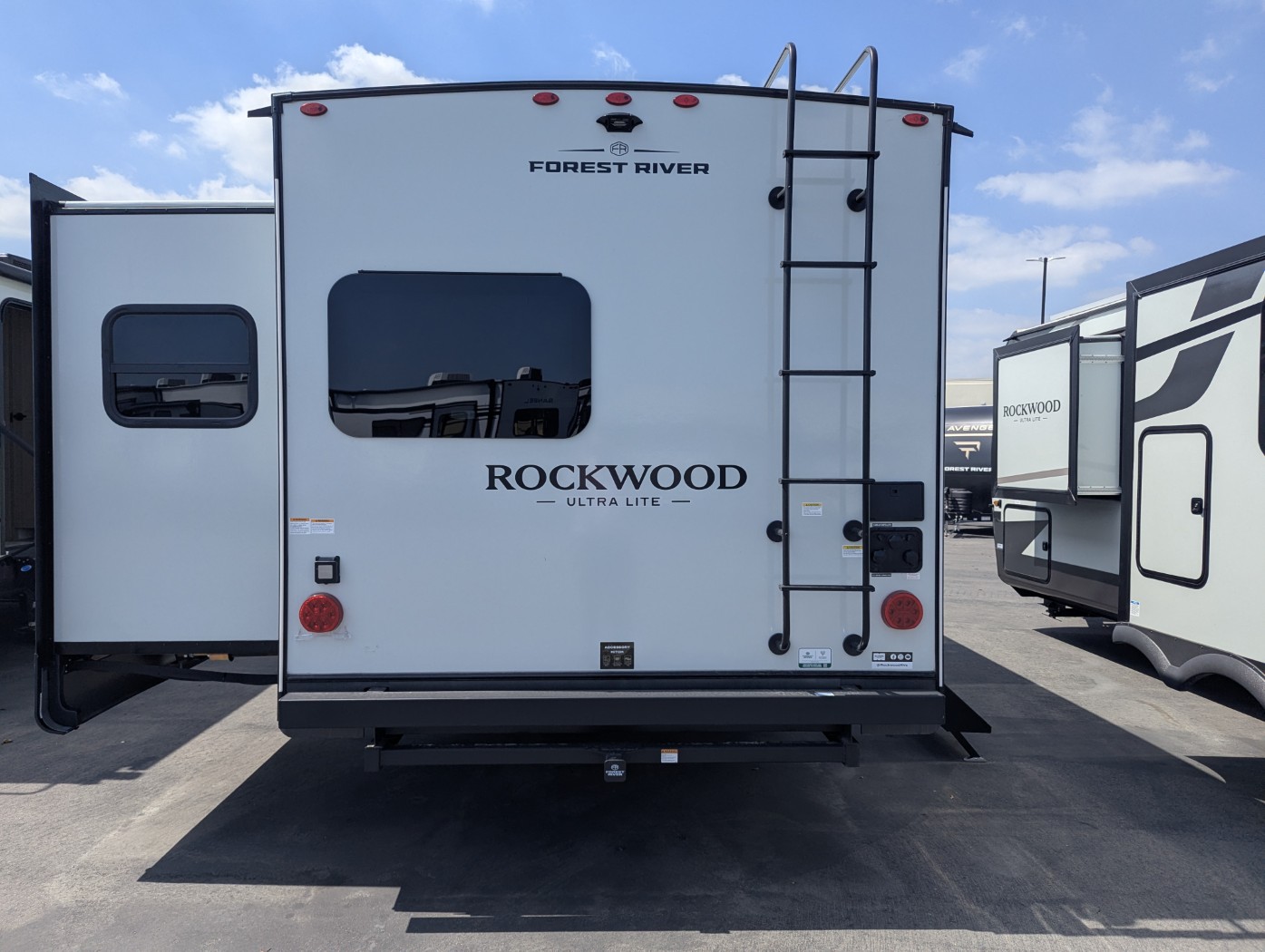 2027 Forest River Rockwood Ultra Lite 2608BS - Image 5