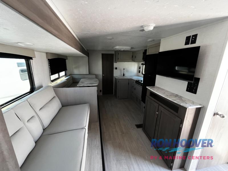 2025 COACHMEN 282DORM - Image 21