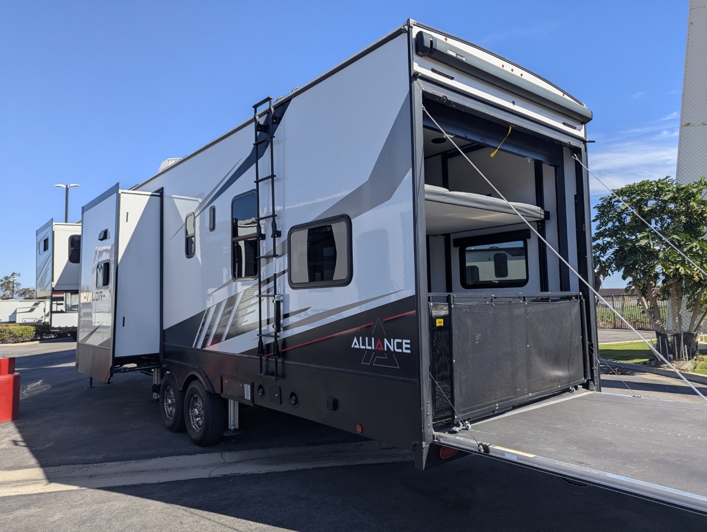 2023 Alliance RV Valor 36V11 - Image 8
