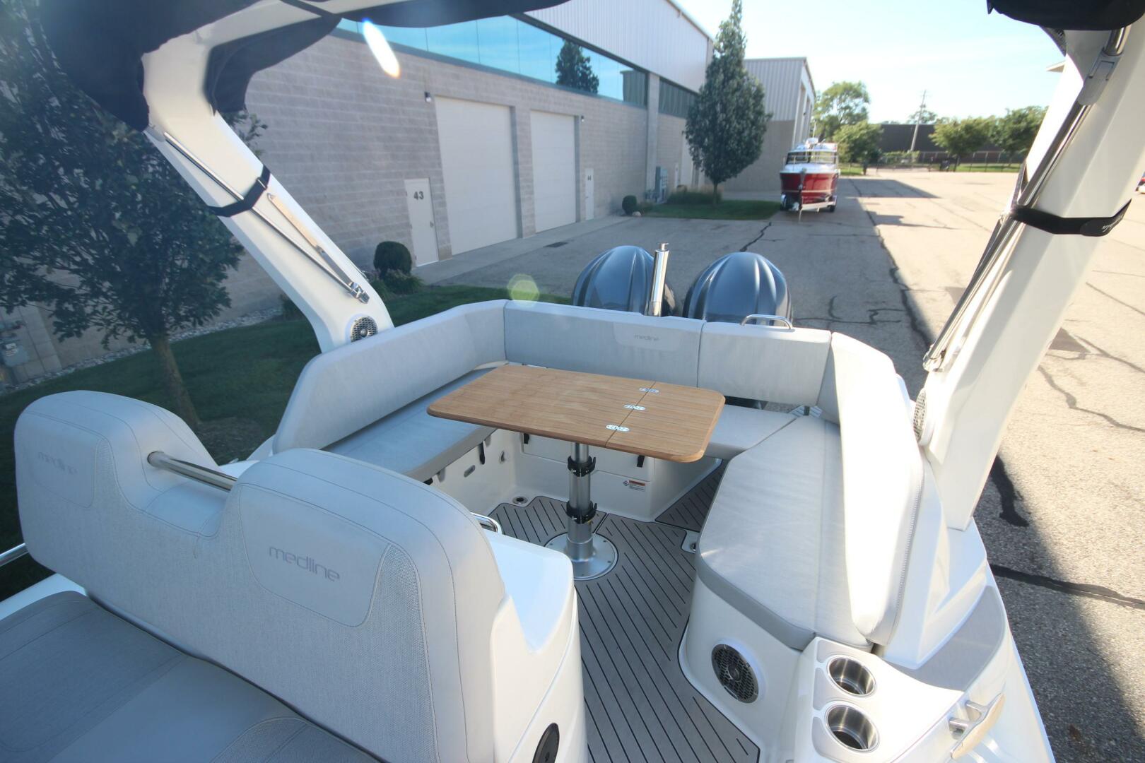 2024 Zodiac Medline 9 NEO - Image 19