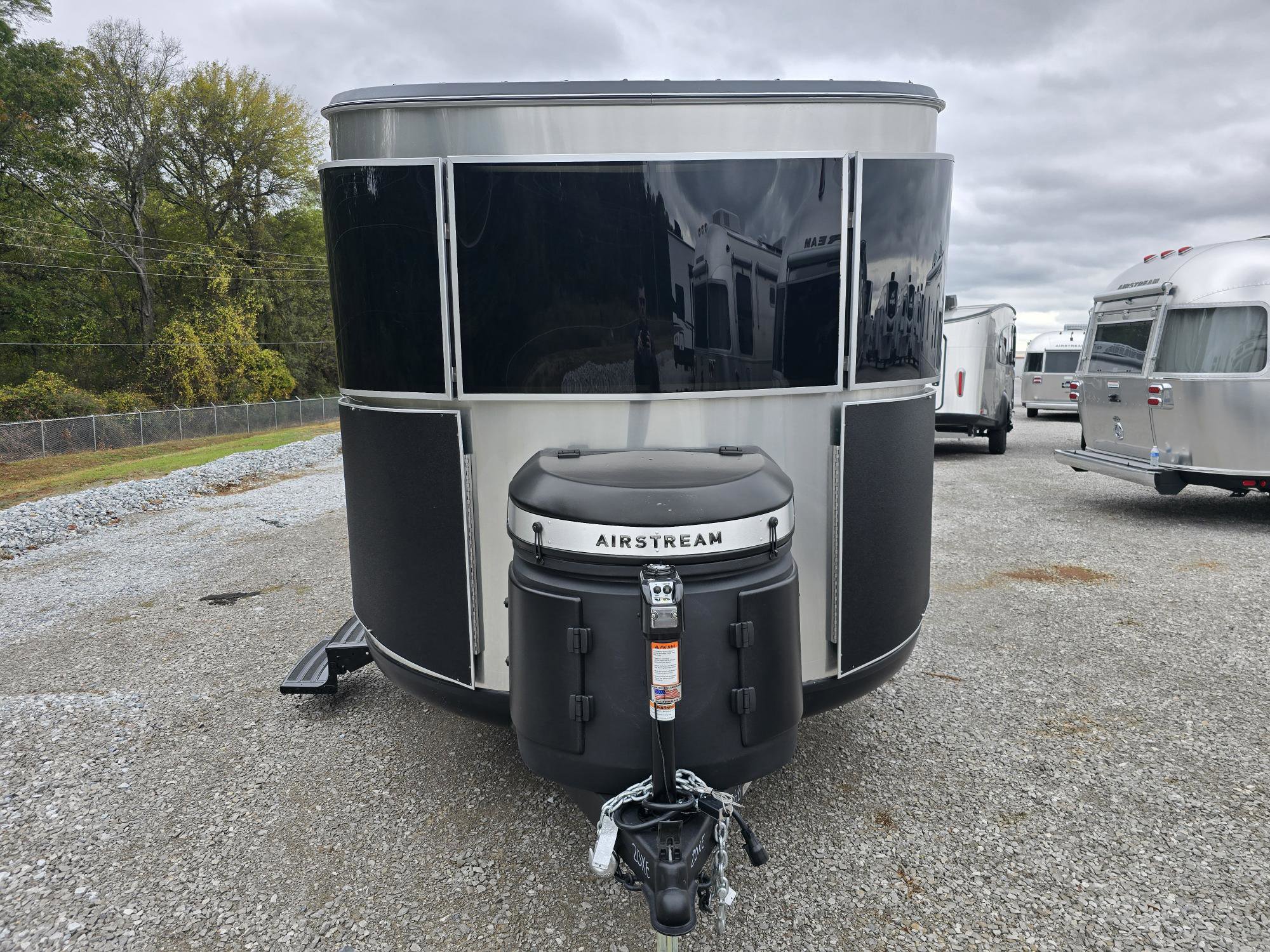 2026 AIRSTREAM Basecamp 20XE - Image 2