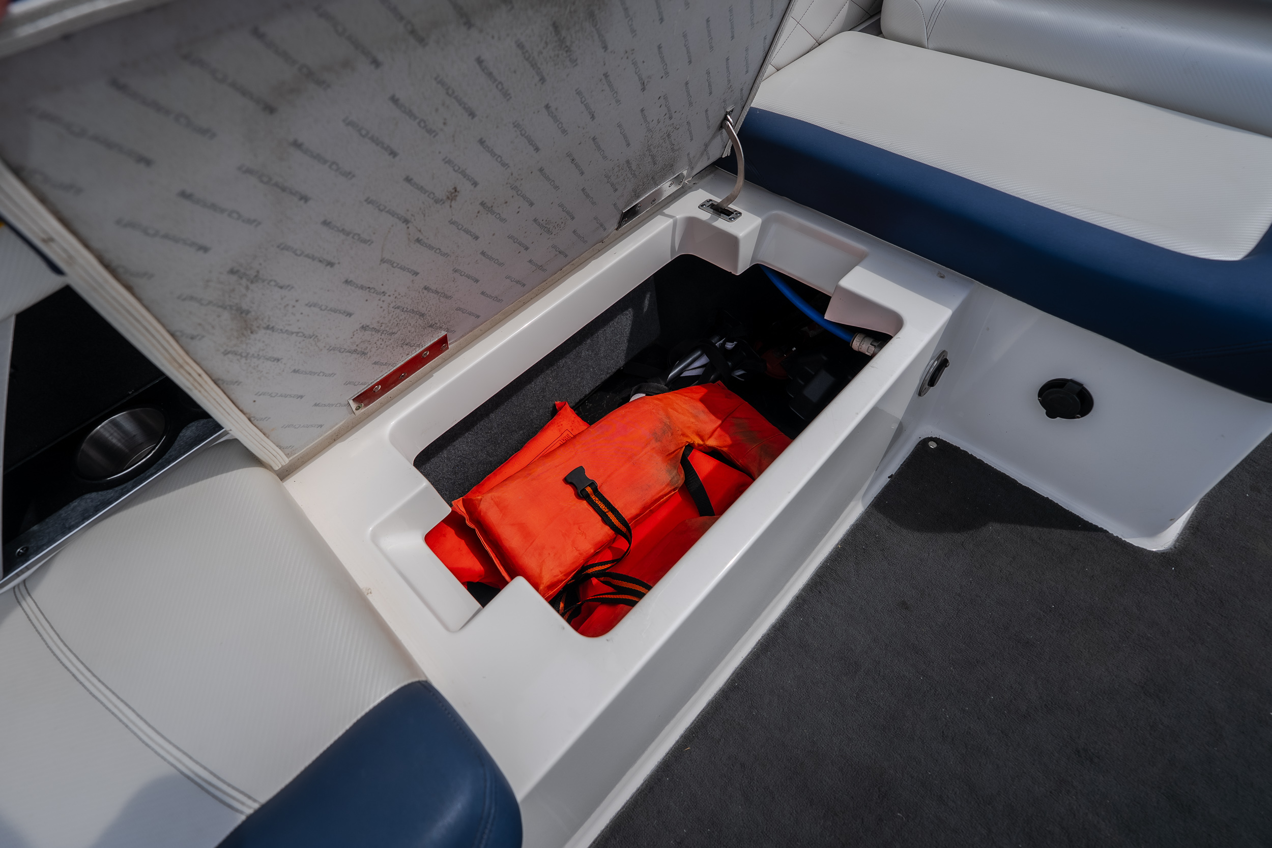 2012 MasterCraft X55 - Image 51