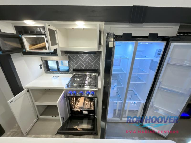 2026 PALOMINO 402LFT - Image 18
