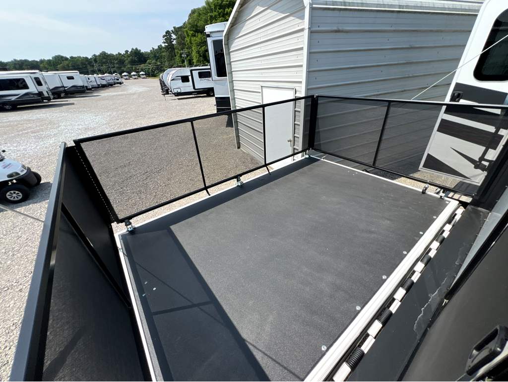 2025 JAYCO SEISMIC 4113 - Image 31