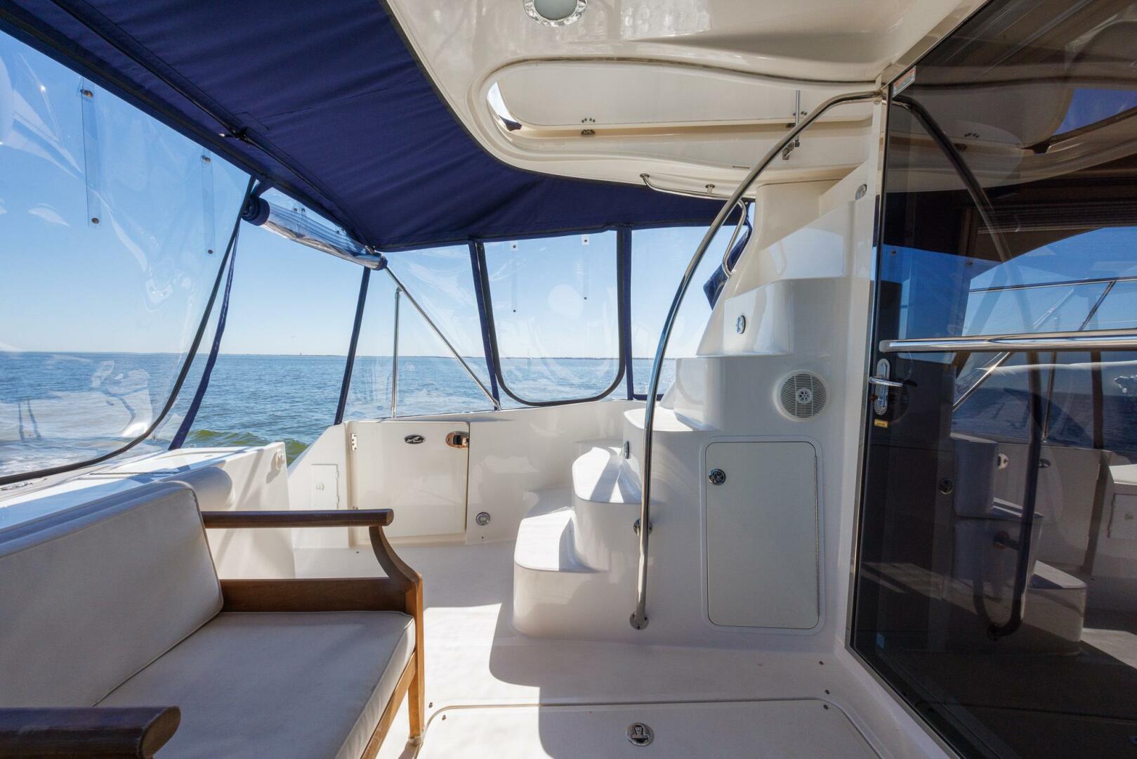 2006 Sea Ray 52 Sedan Bridge - Image 27