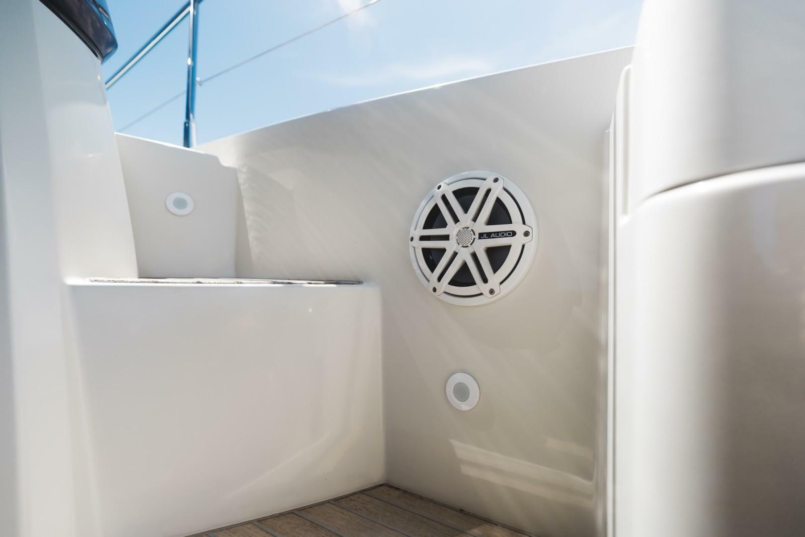 2015 Beneteau Monte Carlo 5 - Image 19