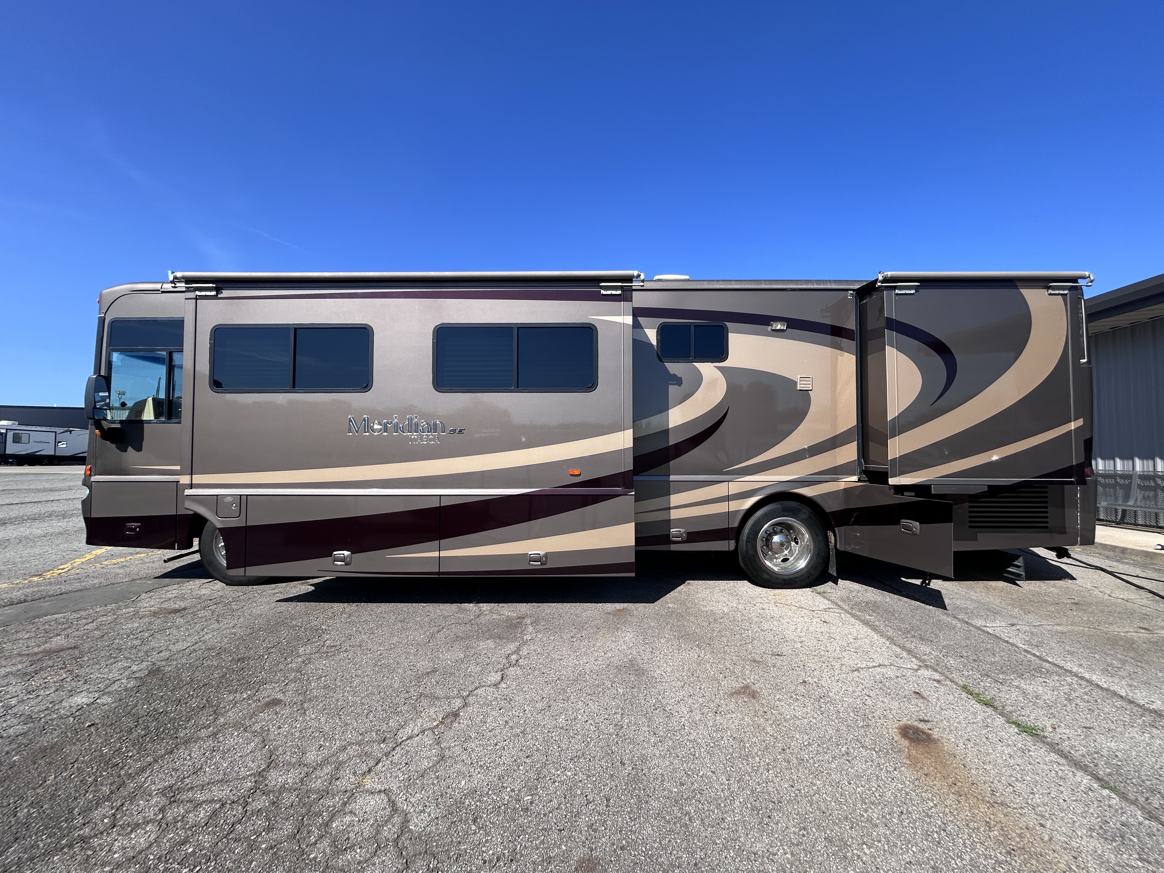 2006 WINNEBAGO ITASCA 36SG - Image 4