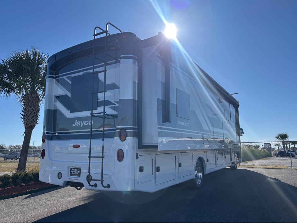 2026 JAYCO PRECEPT 34G - Image 4