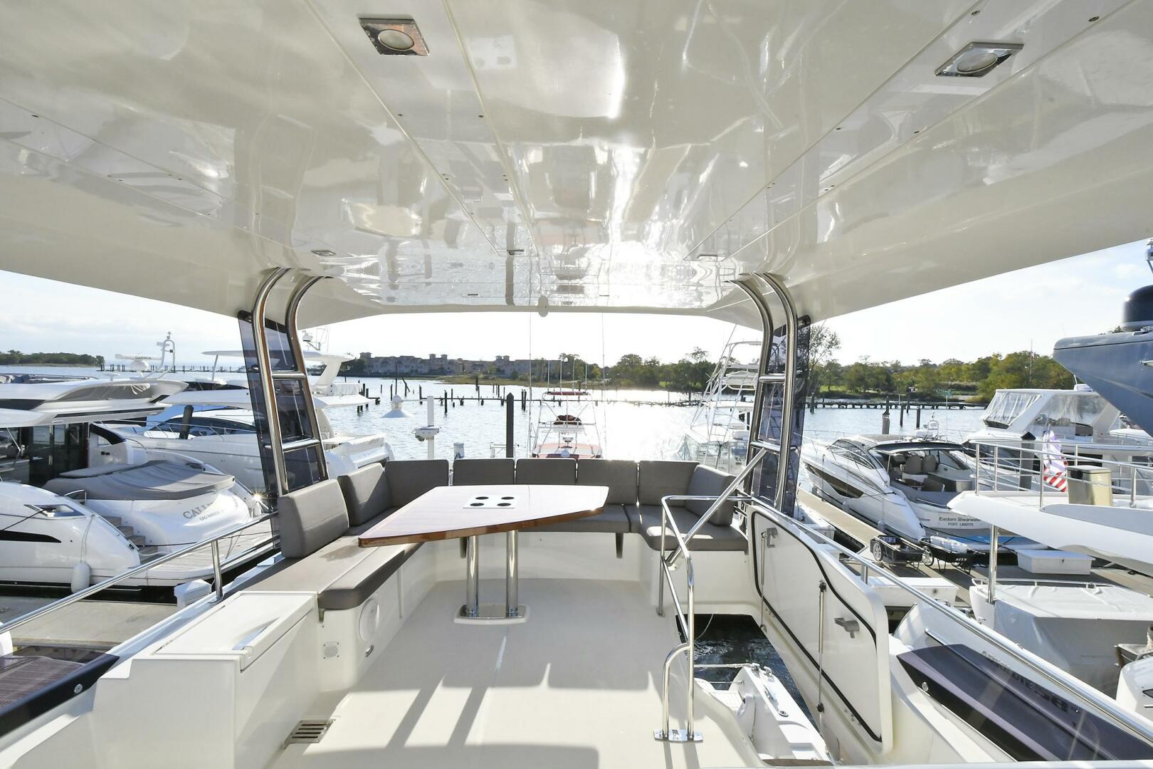 2018 Prestige 560 Fly - Image 21