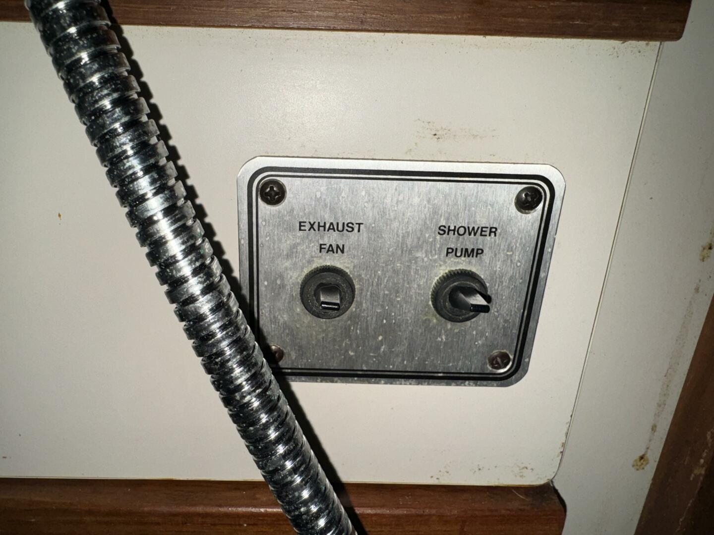 1990 Carver Mariner 3297 - Image 28
