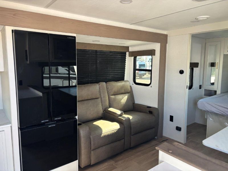 2026 Grand Design Transcend XPLOR 25MLX - Image 7