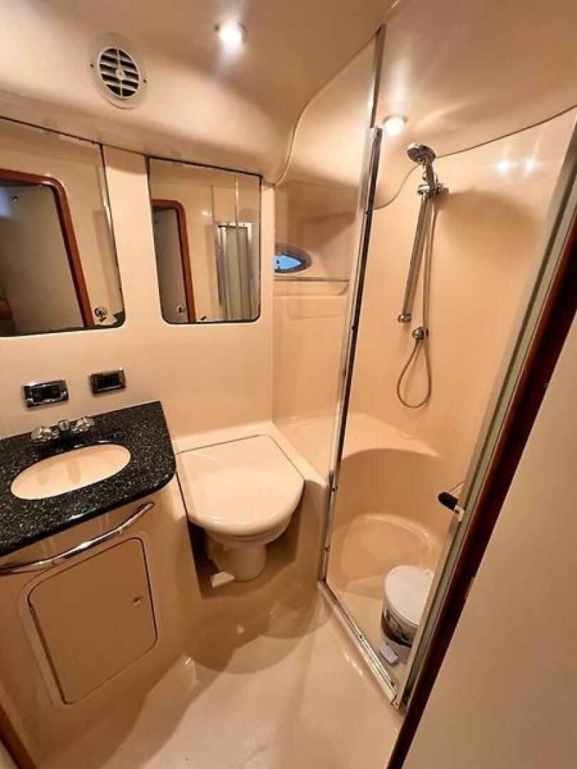 2003 Sea Ray 480 Sedan Bridge - Image 50