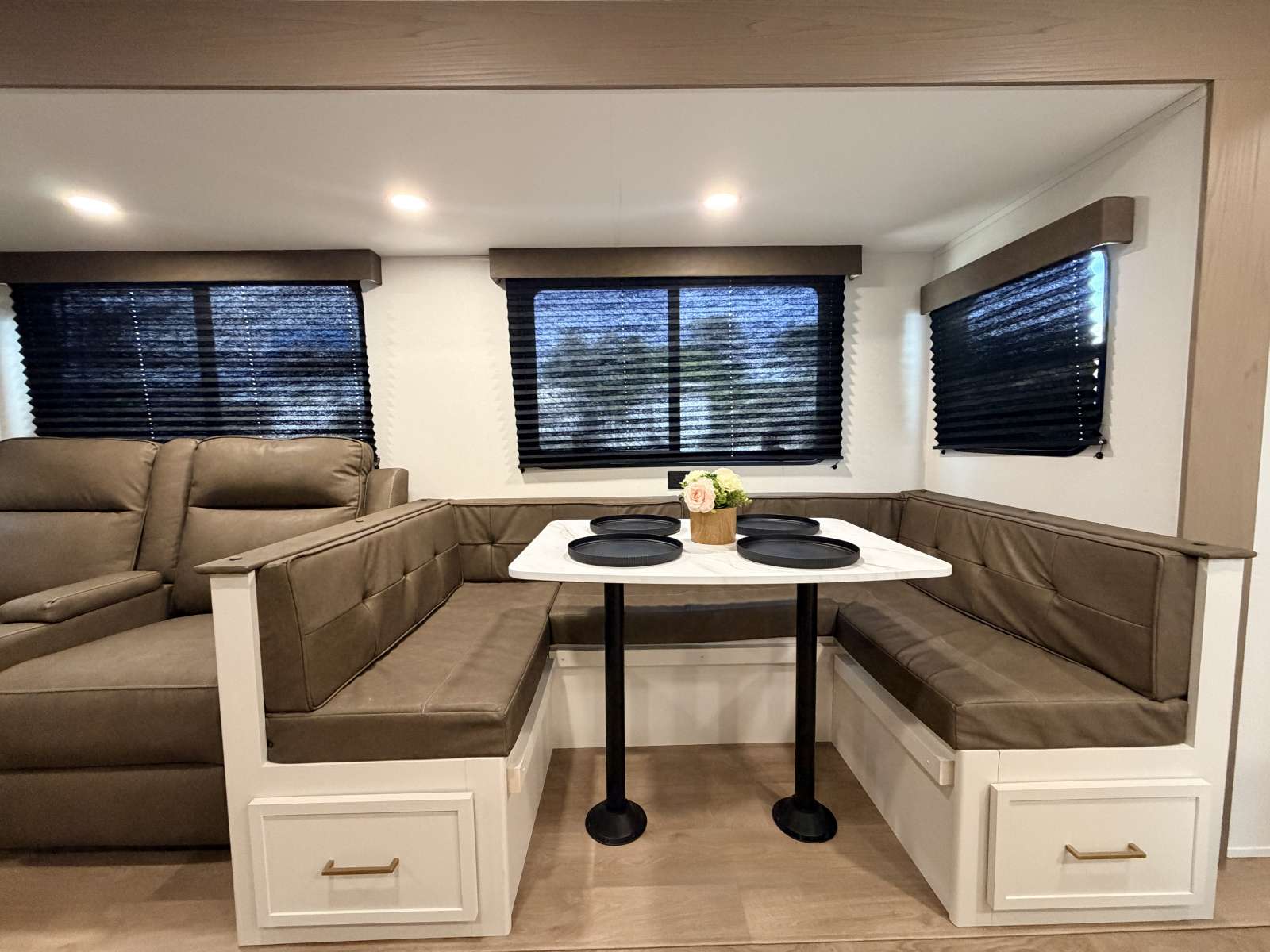 2026 Grand Design Transcend XPLOR 27DBX - Image 15