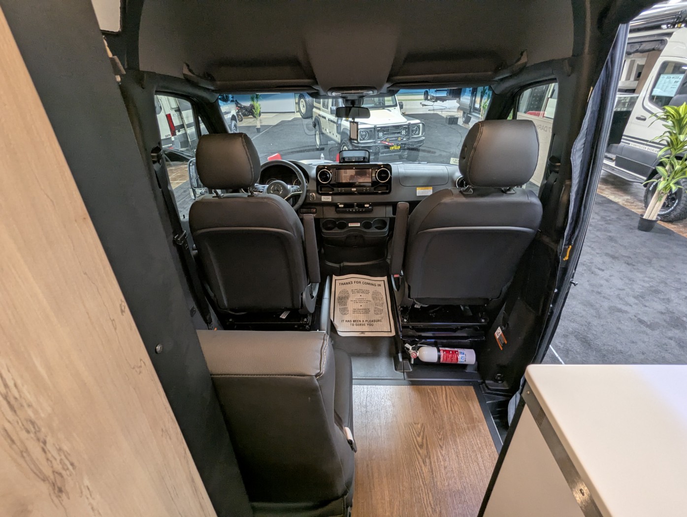 2027 Storyteller Overland Dark Mode XO - Image 35