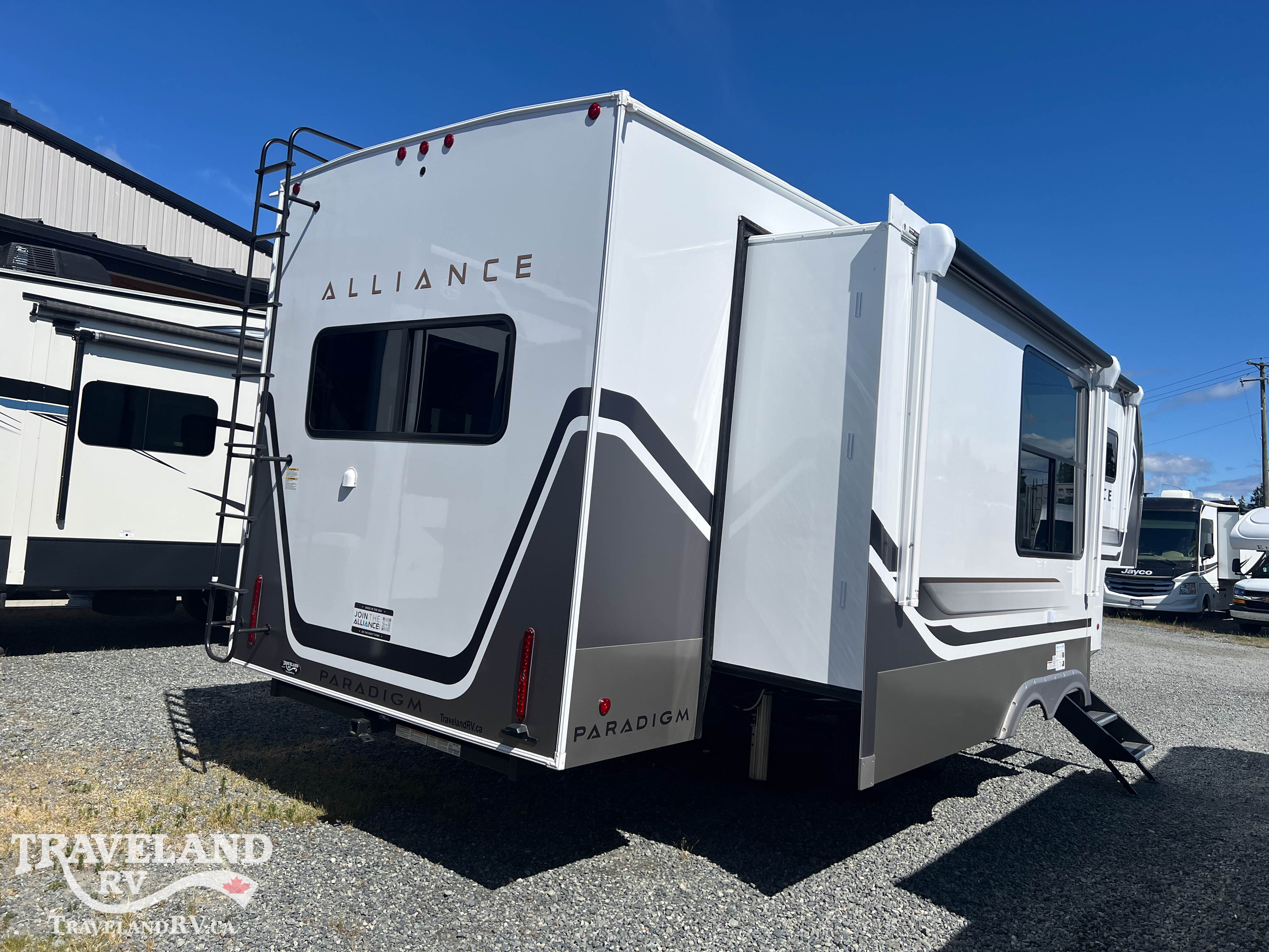 2027 Alliance RV Paradigm 312RK - Image 6