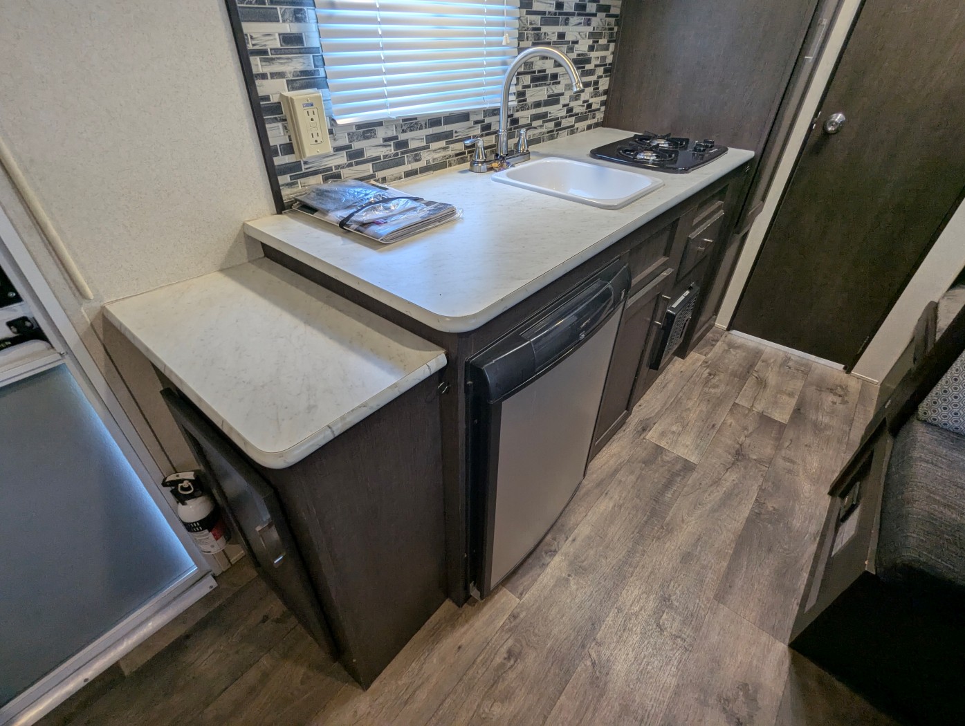 2018 Forest River EVO 177BH - Image 13