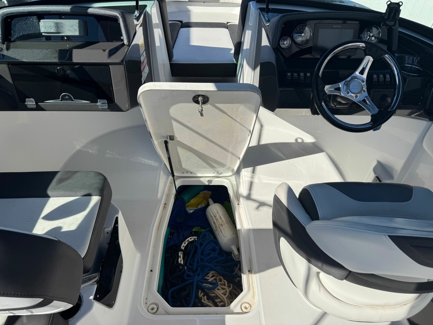 2020 Monterey M-205 - Image 22