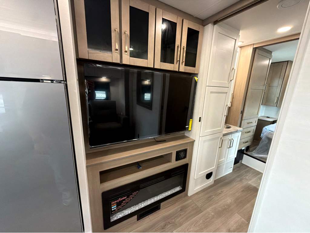 2027 JAYCO GREYHAWK 30Z - Image 16