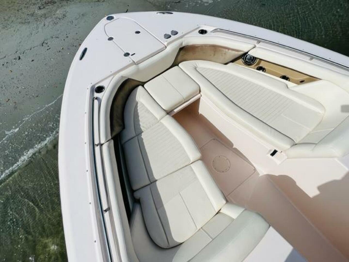 2014 Grady-White Freedom 335 - Image 15