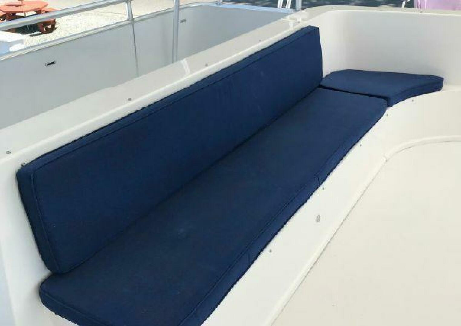 2017 Sumerset Houseboat - Image 38