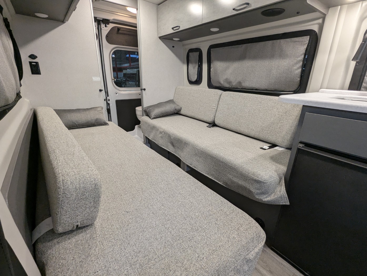 2026 Thor Motor Coach Tellaro 20LS - Image 13