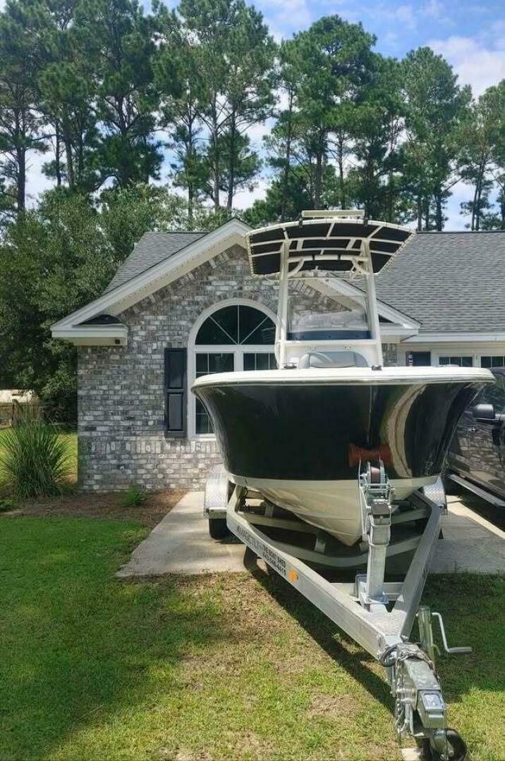 2022 Nauticstar 2102 Legacy Base - Image 4