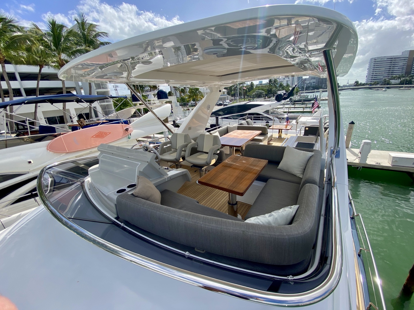 2018 Azimut Flybridge - Image 15