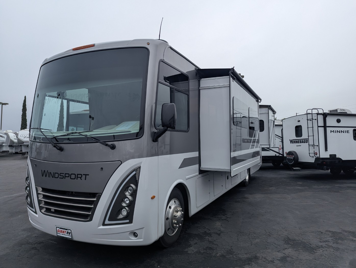 2026 Thor Motor Coach Windsport 36H - Image 3