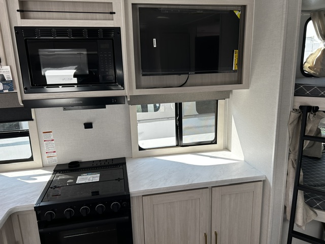 2026 Forest River Surveyor Legend 260BHLE - Image 15