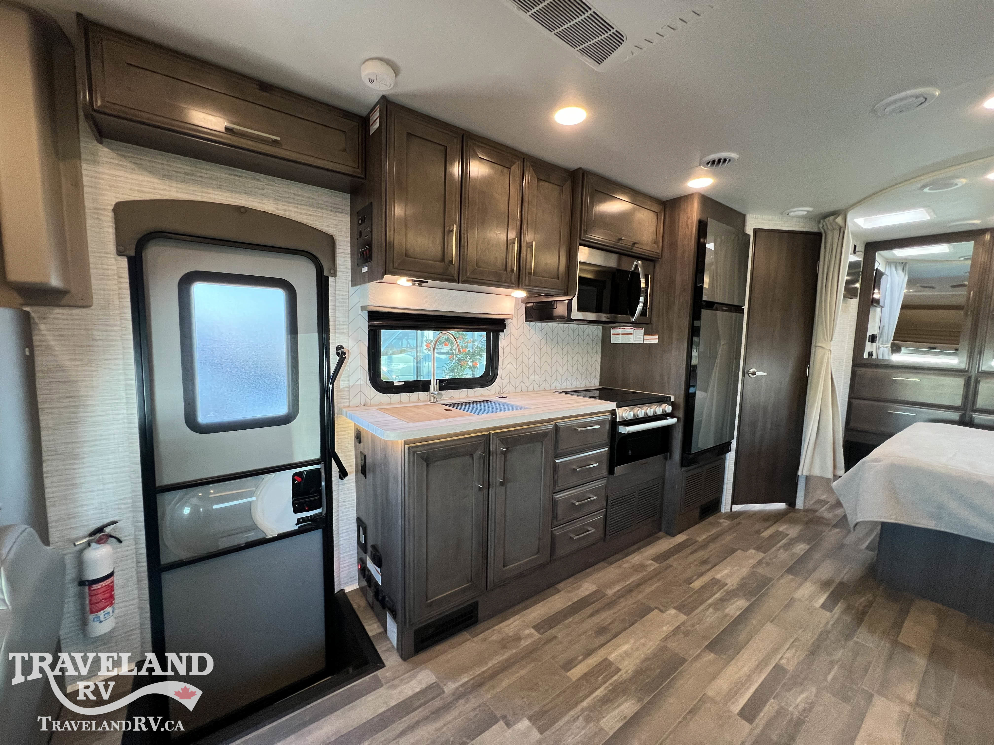 2025 Entegra Coach Odyssey 24B - Image 18