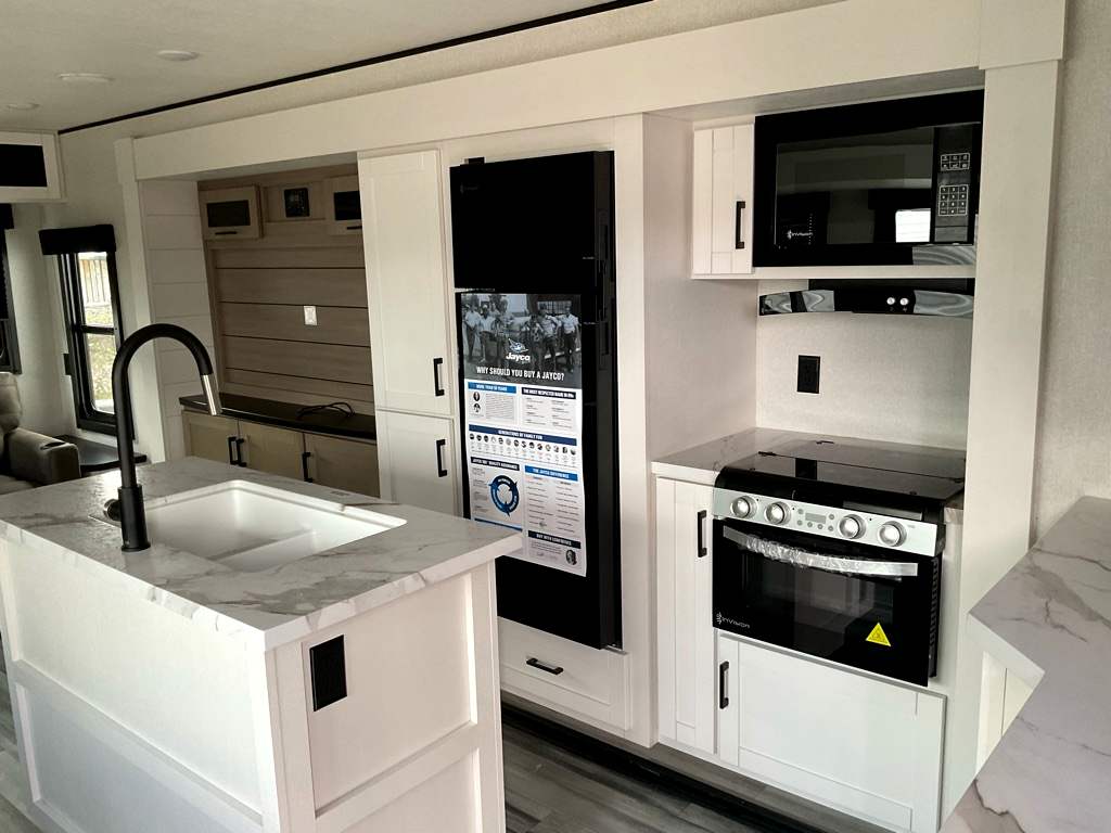 2026 JAYCO Jay Flight SLX 334 RTS  - Image 12