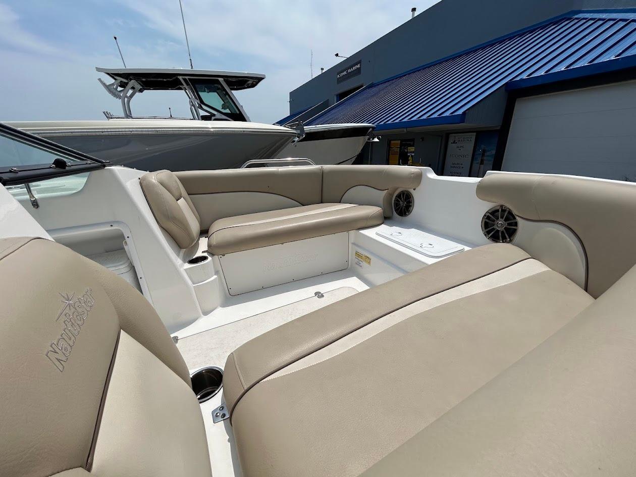 2021 NauticStar 203 DC - Image 5