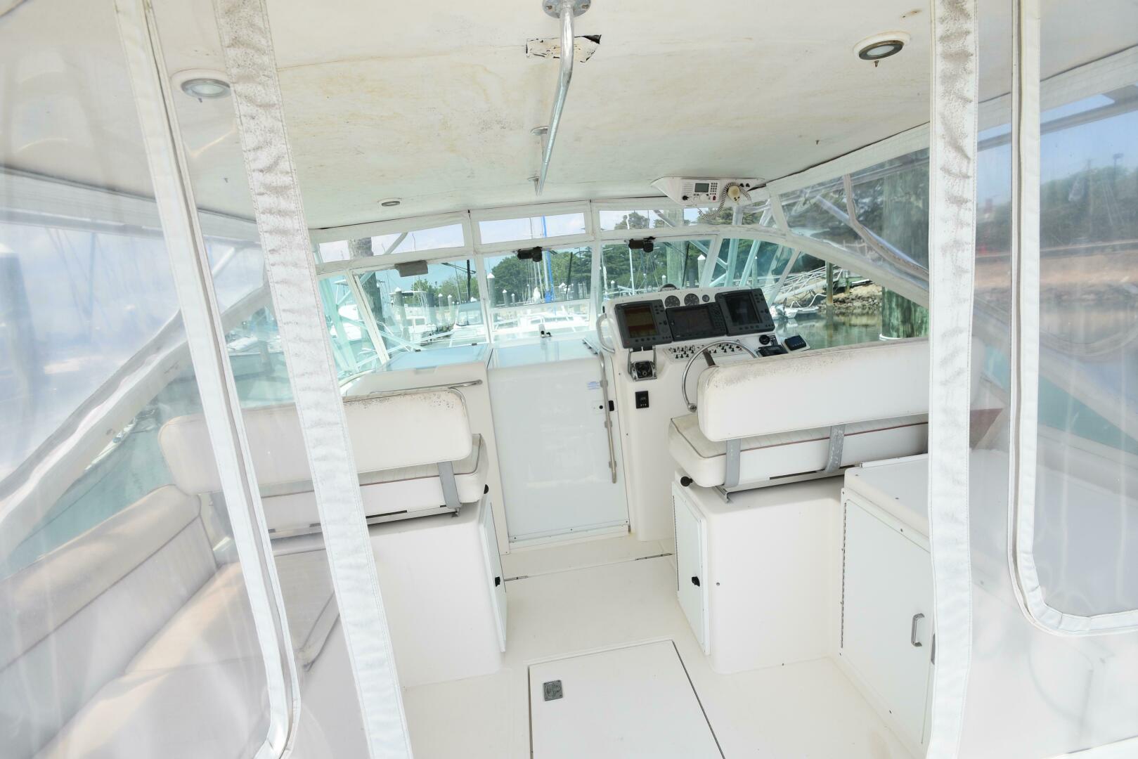 2001 Cabo 35 Express - Image 22
