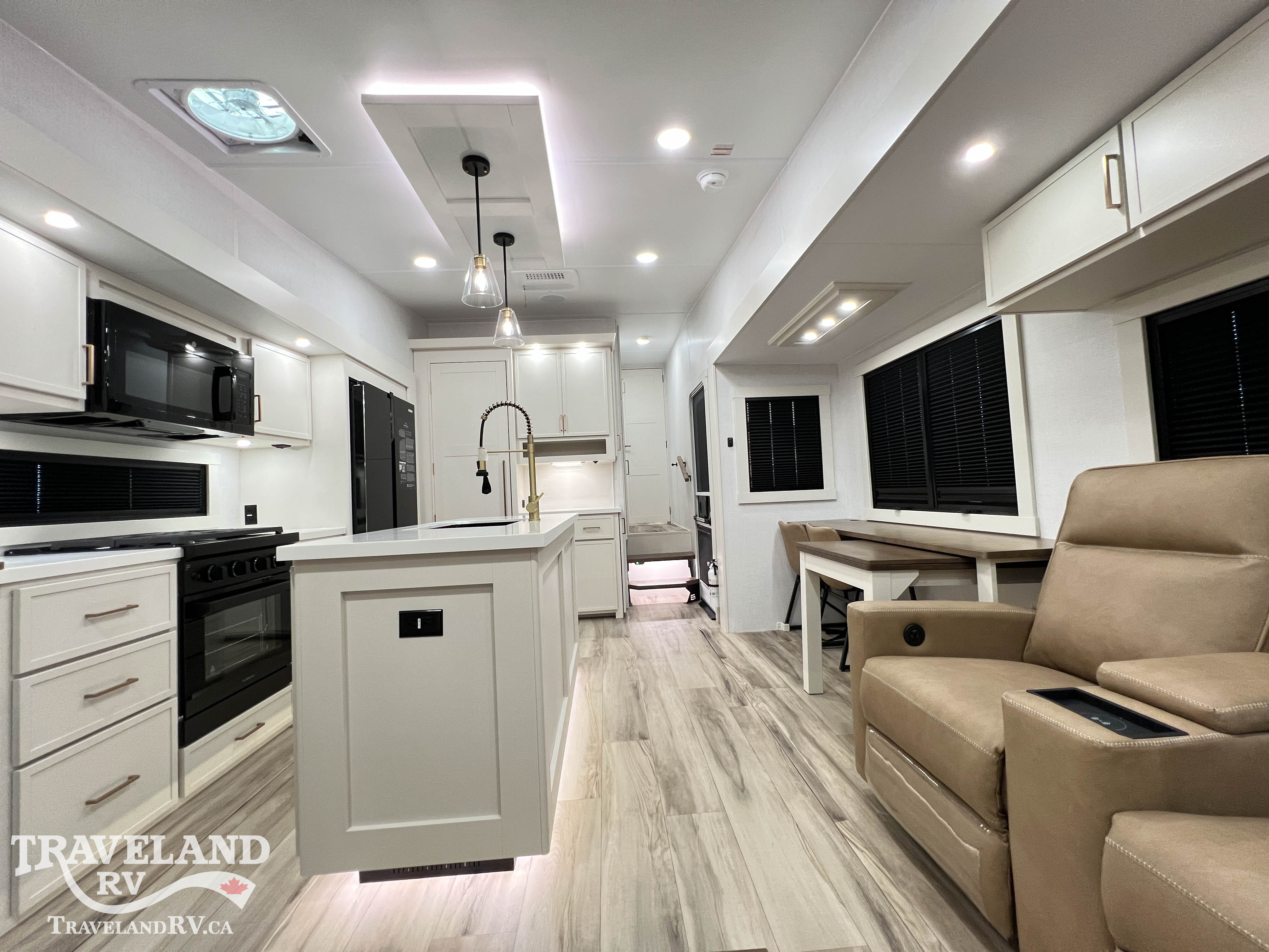 2027 Brinkley RV Model Z 2900 - Image 15