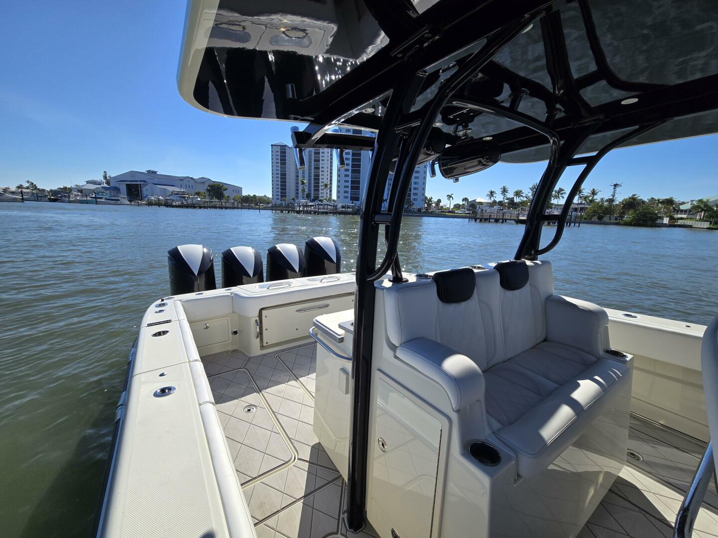 2018 HCB 42 Siesta - Image 27