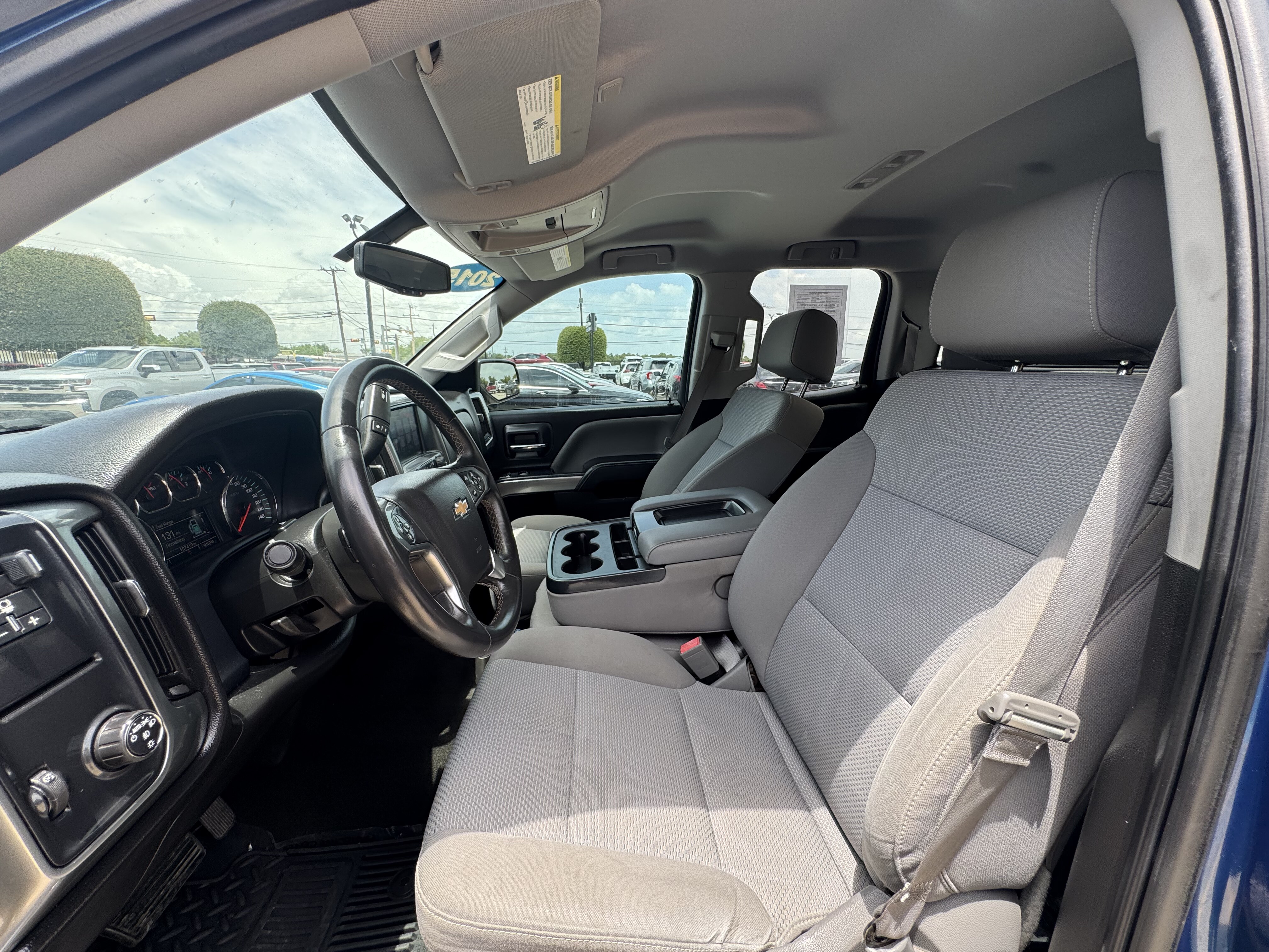 2015 Chevrolet Silverado 1500-V8 Extended Cab LT 2WD - Image 21
