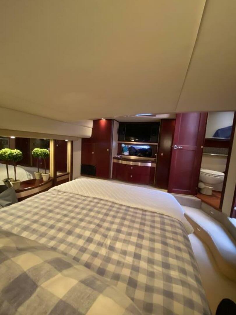 2006 Sea Ray 58 Sedan Bridge - Image 41