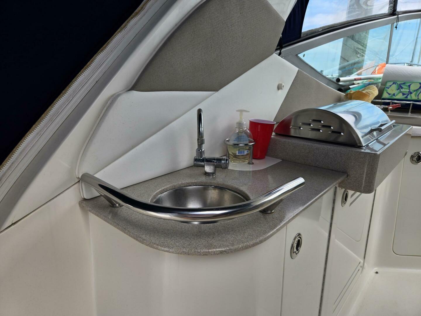 2007 Sea Ray 310 Sundancer - Image 15