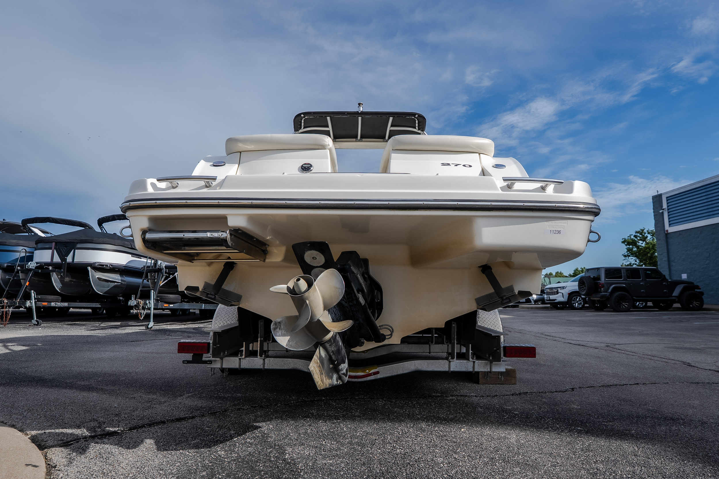 2006 Sea Ray 270 SLX - Image 11