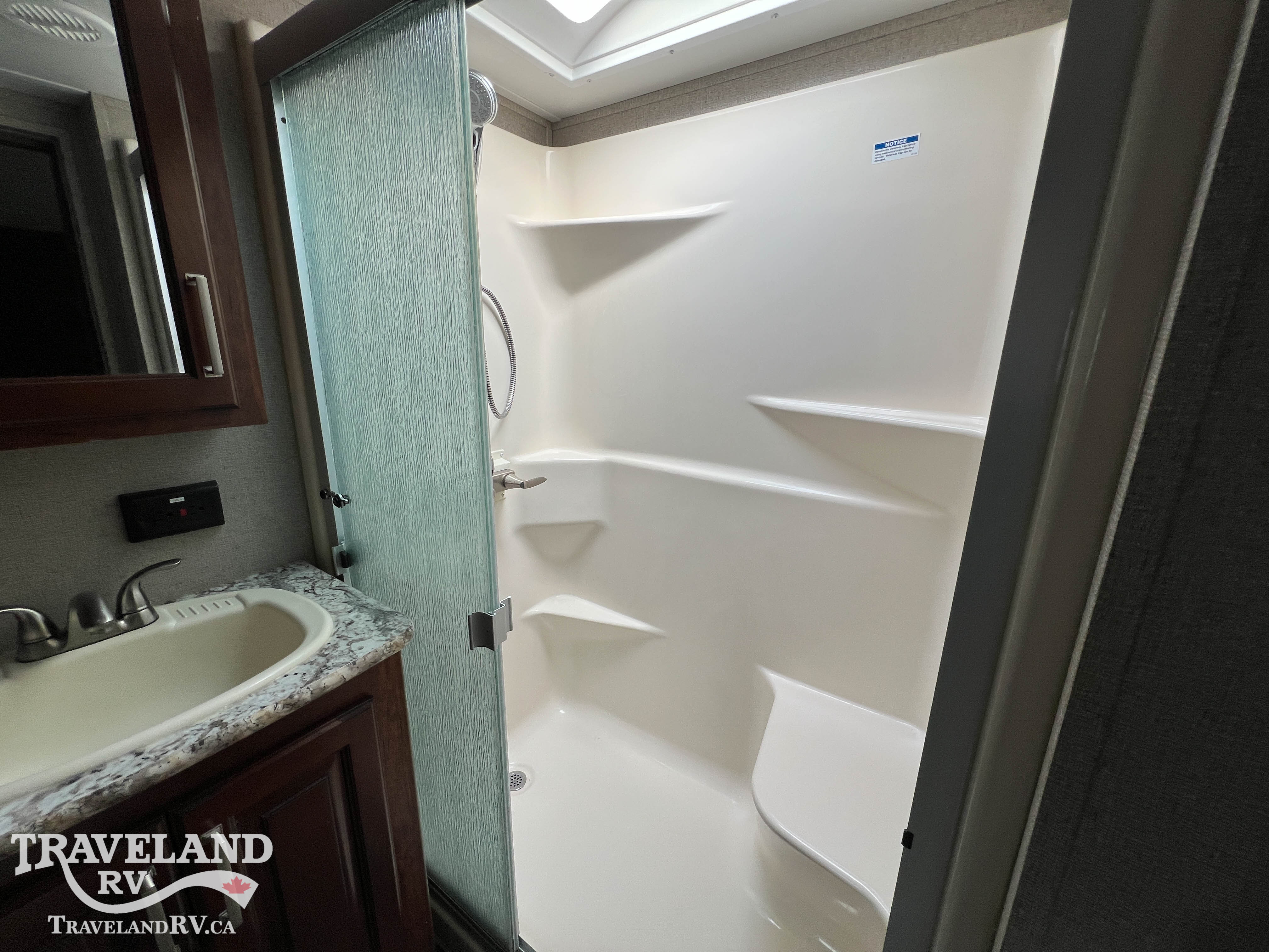 2019 Keystone Avalanche 385BG - Image 27