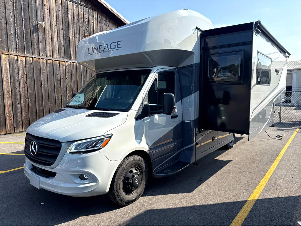 2027 Grand Design Lineage Series M 25FW - Image 2