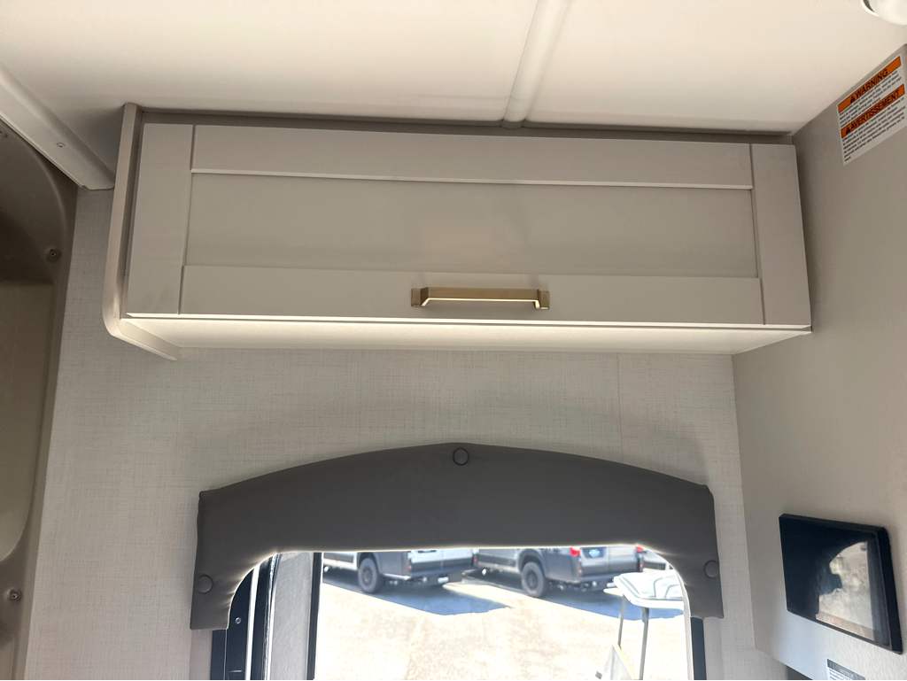 2027 JAYCO GREYHAWK 29MV - Image 10