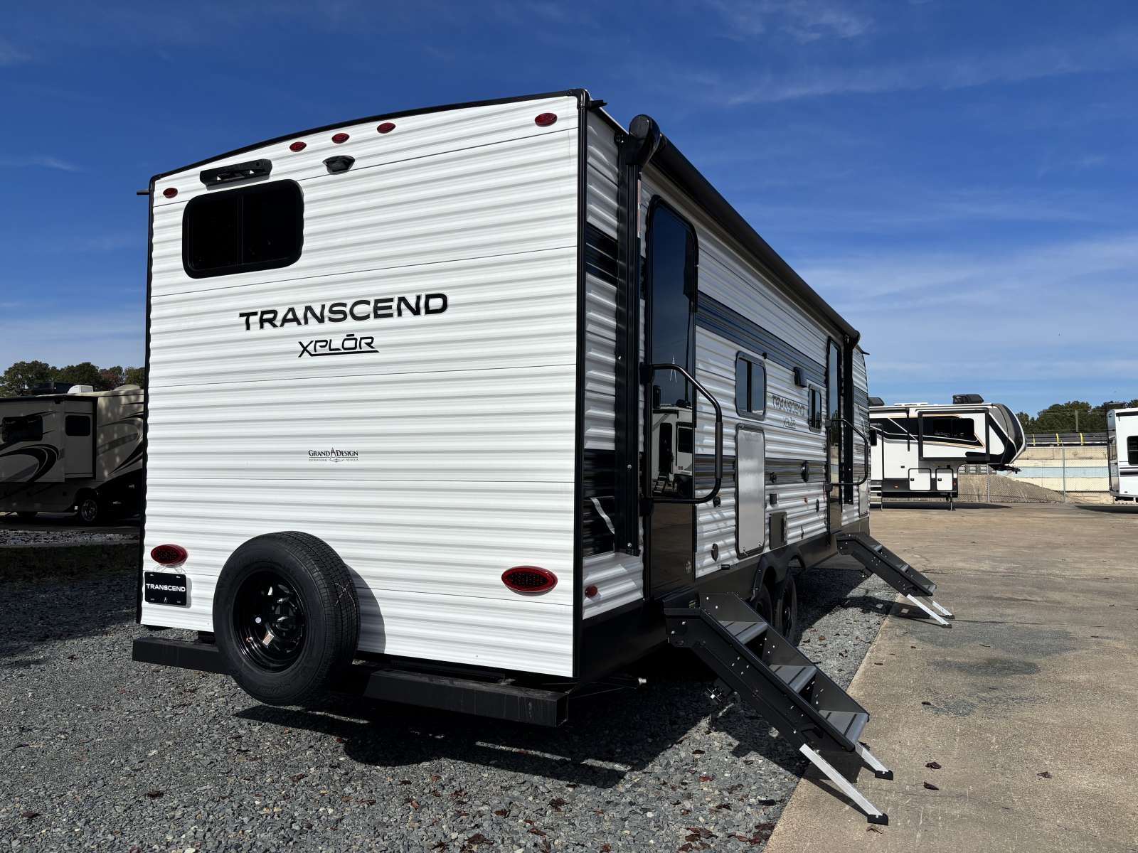 2026 Grand Design Transcend XPLOR 27DBX - Image 7
